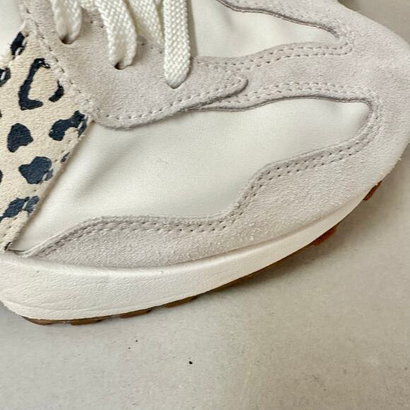 New Balance 327 Off White Moonbeam Leopard Beige Cream Suede Women's Size 9 - Picture 9 of 16